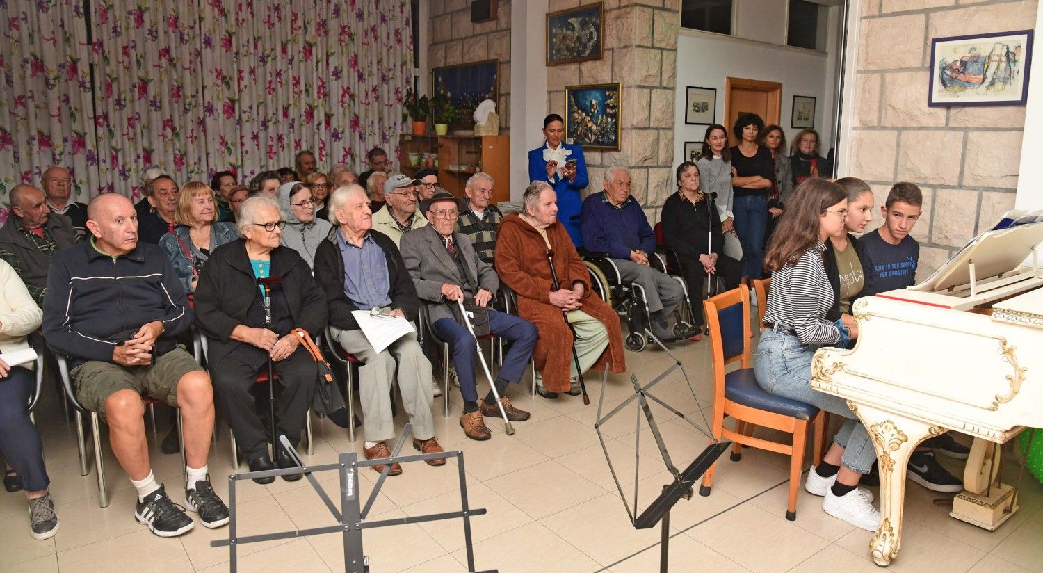 DAN STARIJIH OSOBA